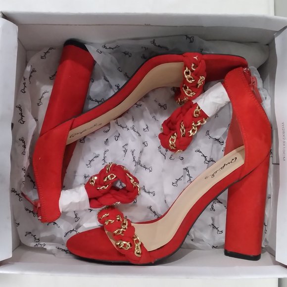 New Qupid LYRA-45 Heeled Sandal Red Suede | size  6 - Picture 5 of 6